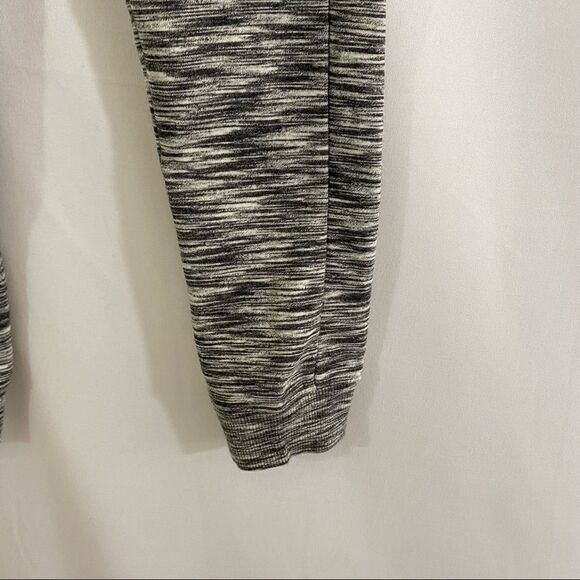 All in Motion Girls’ Mid-Rise Fleece Jogger Pants - Picture 3 of 6